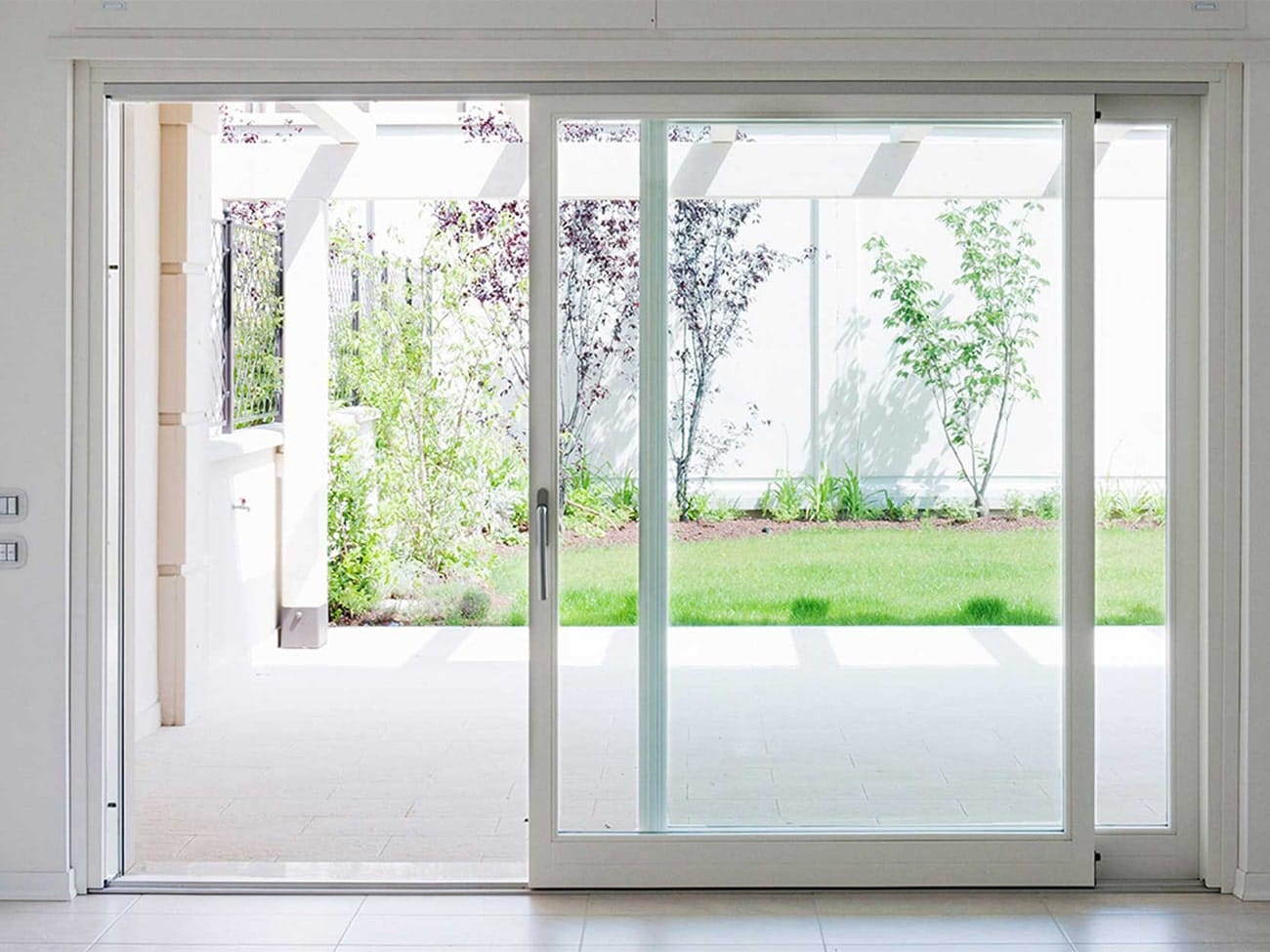 ایمنی و امنیت بالای درب و پنجره upvc ایمنی و امنیت بالای درب و پنجره upvc