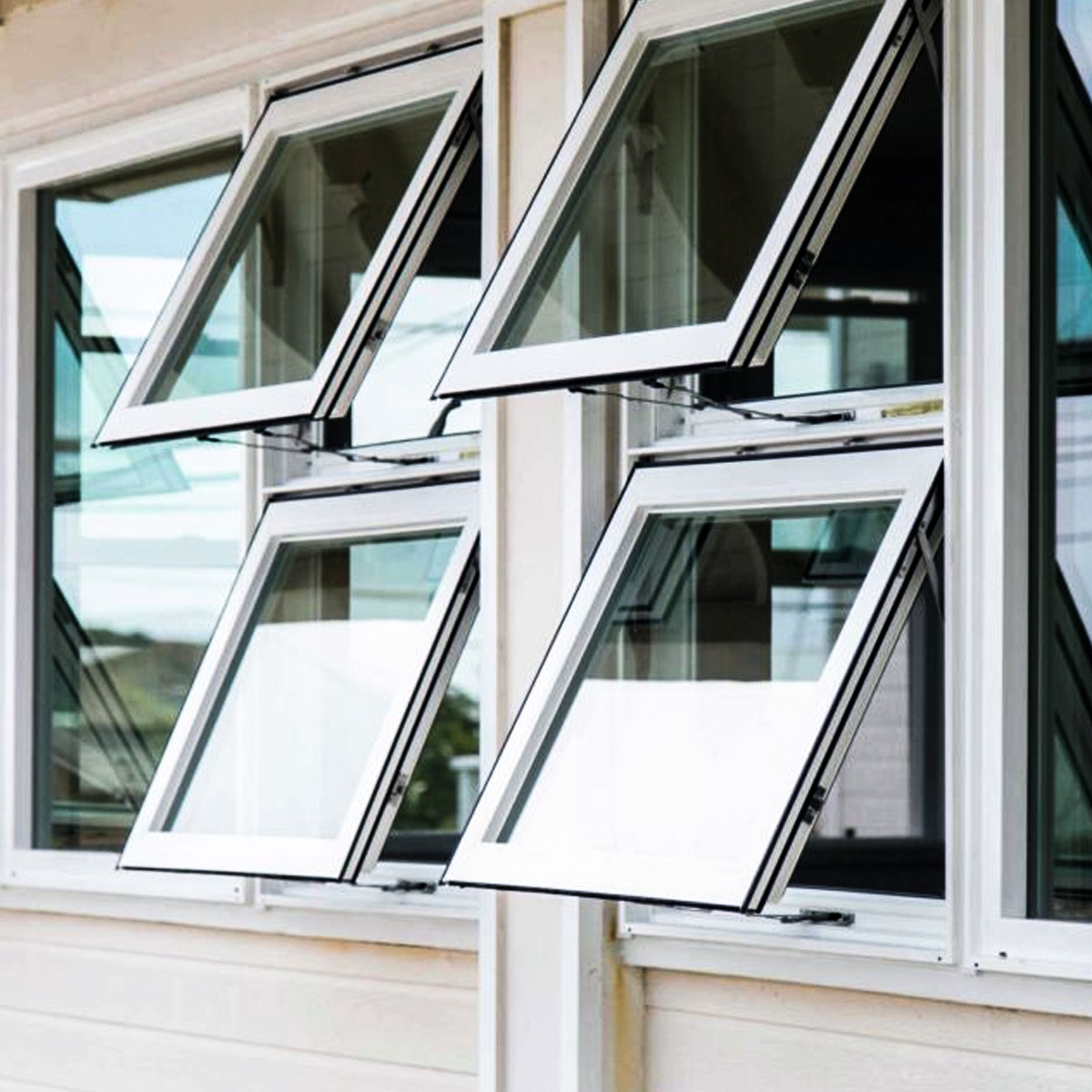 پنجره سایبانی (Aurning UPVC Windows) پنجره سایبانی (Aurning UPVC Windows)